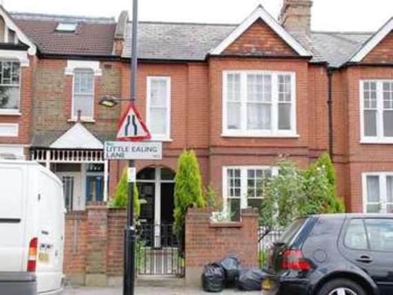 2 bedroom Maisonette...